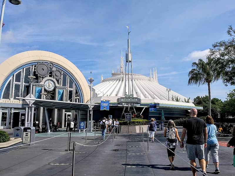 Space Mountain's Illusionary Travel